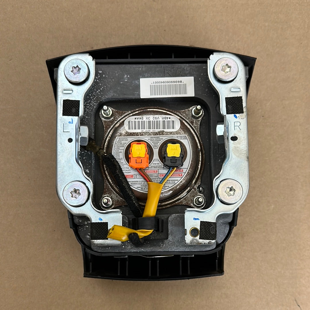 2009 2010 2011 2012 2013 2014 Hyundai Genesis Sedan 4 doors Steering Wheel Airbag Used OEM Black