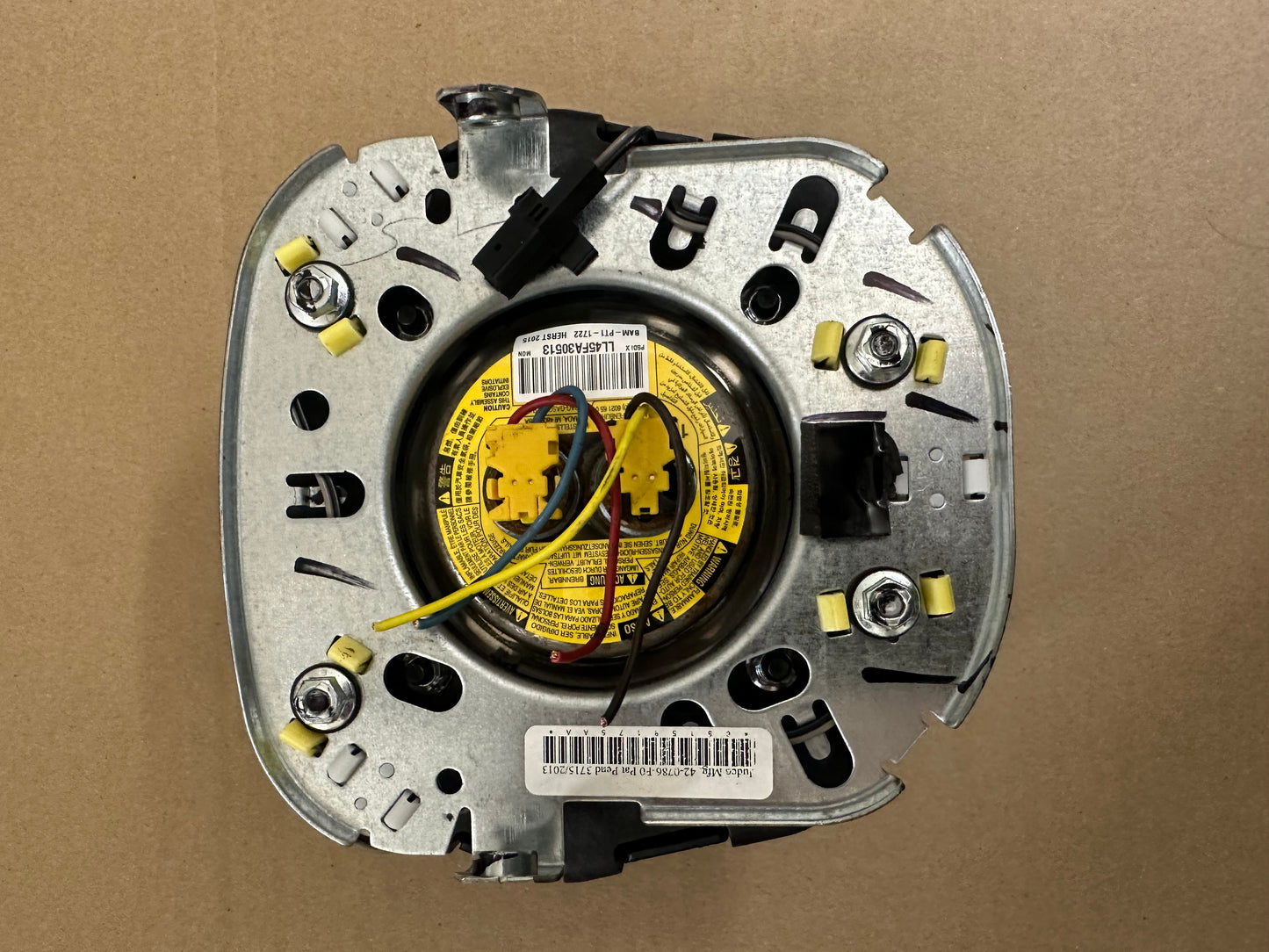 2011 2012 Jeep Liberty Steering Wheel Airbag Used OEM Black