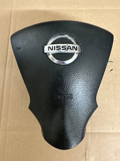 2019 Nissan Versa 2 door 4 door steering wheel airbag used oem black one plug