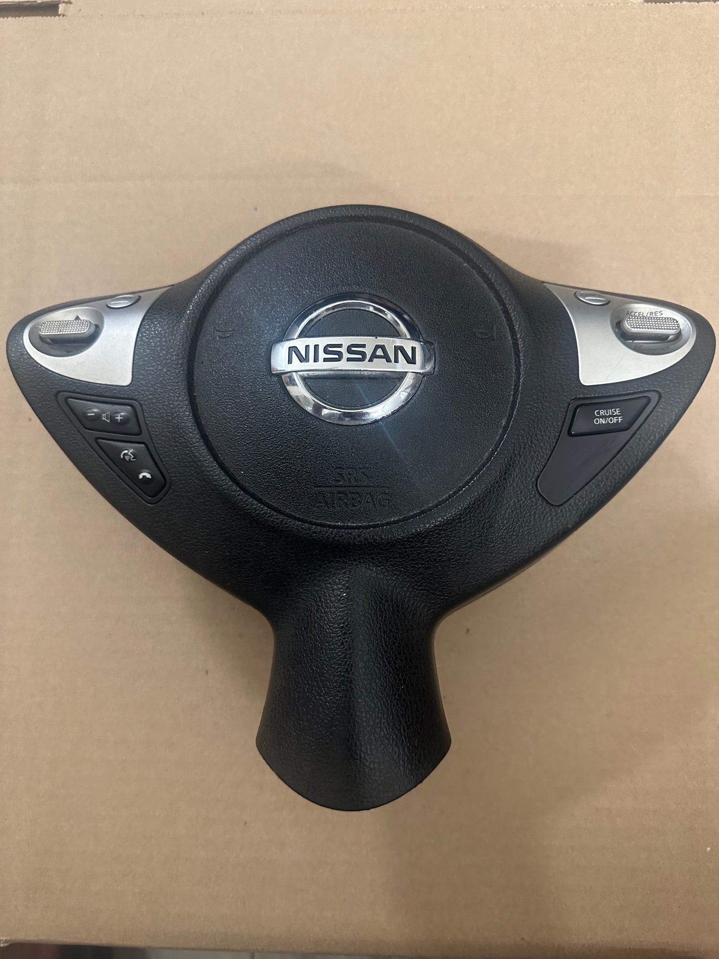 2011 2012 2013 2014 2015 2016 2017 Nissan JUKE Steering Wheel Airbag Used OEM Black